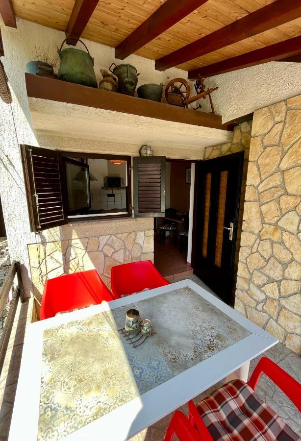Apartmani Zora ツレス エクステリア 写真