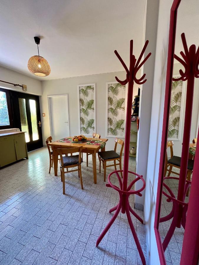 Apartmani Zora ツレス エクステリア 写真