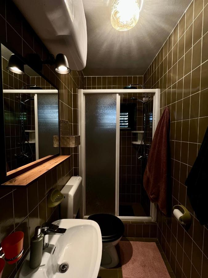 Apartmani Zora ツレス エクステリア 写真